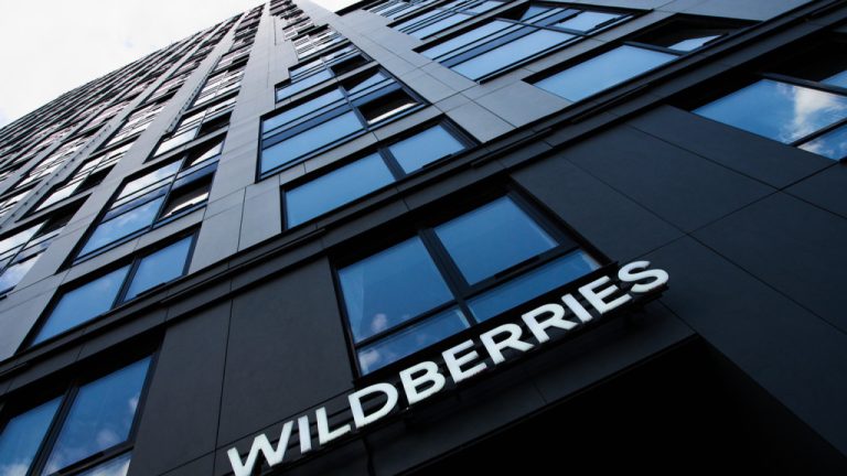 Ρωσία: Πυρκαγιά σε αποθήκη του Wildberries ύστερα από νέα επίθεση drones