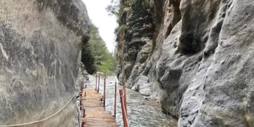 Σαμαριά: Ο Δήμαρχος Σφακίων ζητά κοινή σύσκεψη για τη λειτουργία του Εθνικού Δρυμού