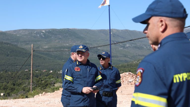 Σε «κόκκινο» συναγερμό η χώρα για πυρκαγιές – Ποιες περιοχές αντιμετωπίζουν ακραίο κίνδυνο