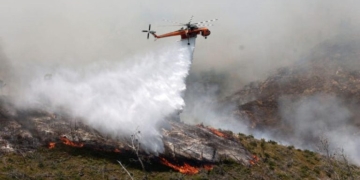 Σητεία: Φωτιά στο Καρύδι – Ήχησε το 112, επιχειρούν εναέρια