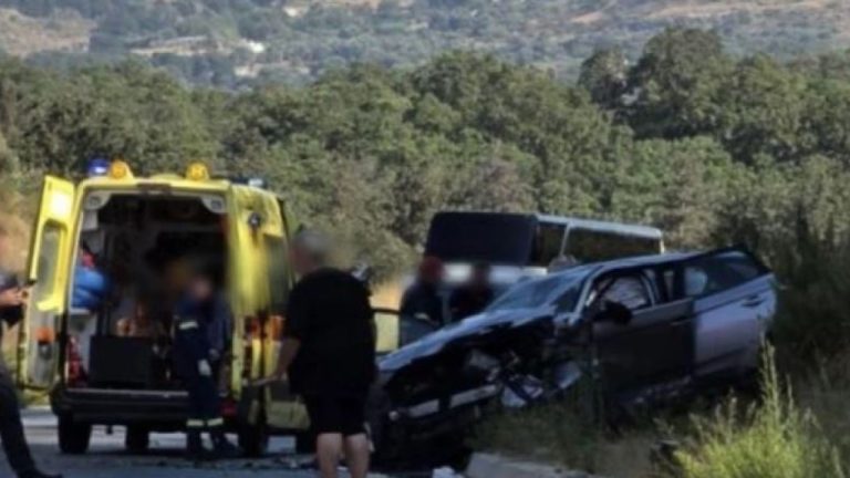 Σοβαρό τροχαίο στο Ρέθυμνο: Πέντε τραυματίες μετά από σφοδρή σύγκρουση - Ανάμεσα τους και παιδιά