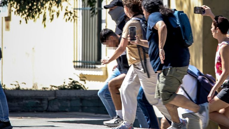 Στην Ευελπίδων ο 26χρονος Αφγανός - Απολογείται για τη δολοφονία της Βρετανίδας - Βίντεο