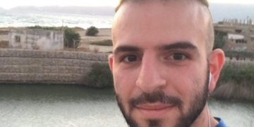 Θλίψη στο Ηράκλειο για τον χαμό του 28χρονου Μάνου Λαμπάκη – ”Να φοράτε λευκά ρούχα΄΄ η παράκληση της οικογένειας