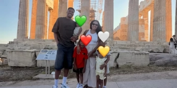 «Το δικό μας καλοκαίρι»: Οι βόλτες του Γιάννη Αντετοκούνμπο και της οικογένειάς του με σκάφος και οι επισκέψεις σε Ακρόπολη και Λυκαβηττό