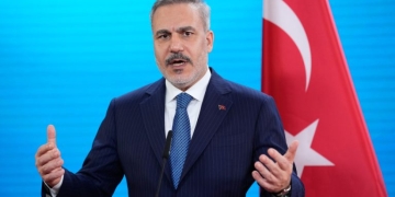 Τουρκία: Πιέζει για άνοιγμα των Στενών του Ορμούζ και διατήρηση της εκεχειρίας ΗΠΑ - Ιράν