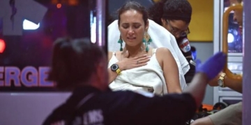 Τραγωδία στη Νέα Υόρκη: Δύο νεκροί, ανάμεσά τους ένα βρέφος, από ανατροπή σκάφους - Δείτε βίντεο, φωτογραφίες