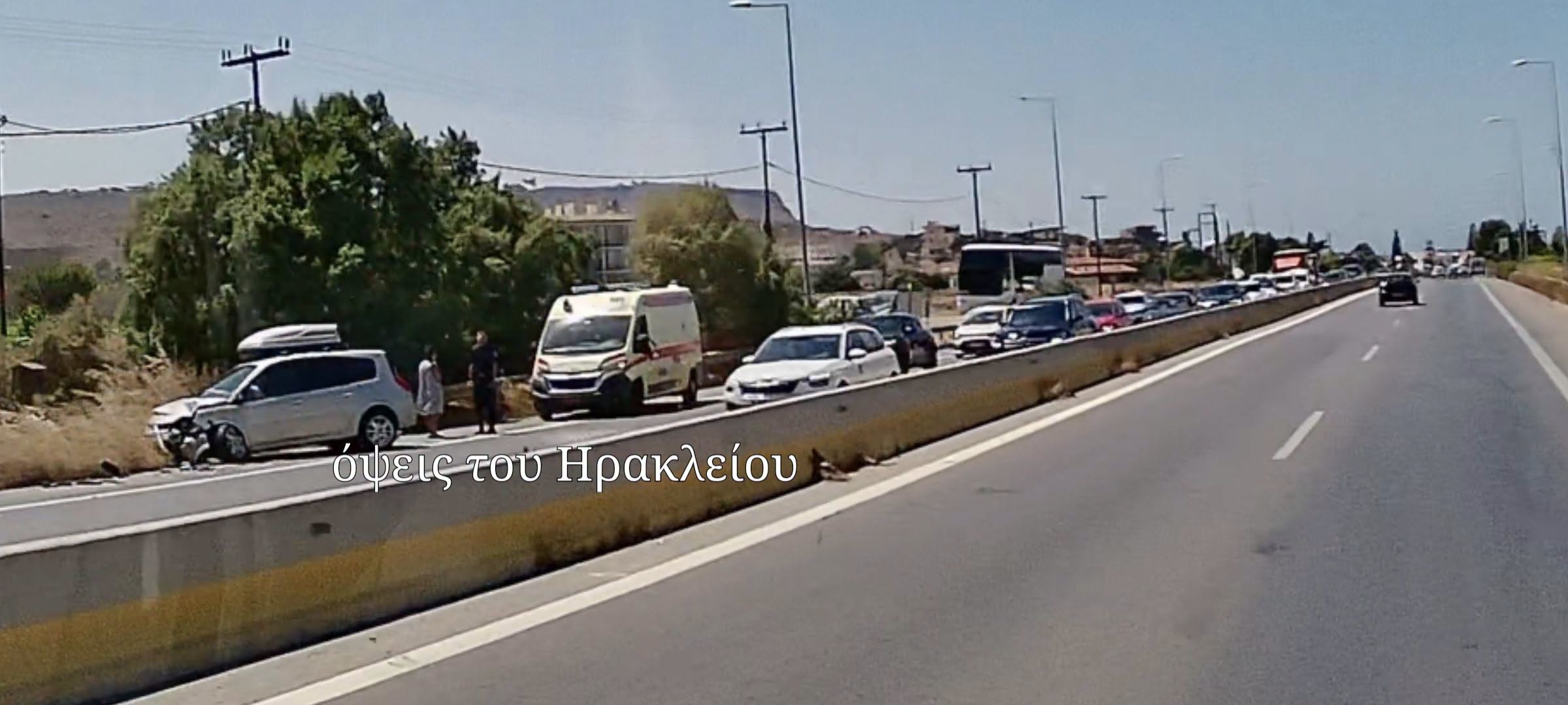Μπορεί να είναι εικόνα οδός, δρόμος, ομίχλη και κείμενο που λέει "όψεις ομειστουΗρακλείου του Ηρακλείου"