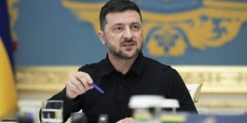 Ζελένσκι: Οι ουκρανικές δυνάμεις κατέρριψαν μόνο έναν από τους 27 βαλλιστικούς πυραύλους που εκτόξευσε η Ρωσία