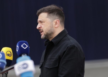 Ζελένσκι: Ζήτησε από τον Ρούτε περισσότερη βοήθεια στην αντιαεροπορική άμυνα